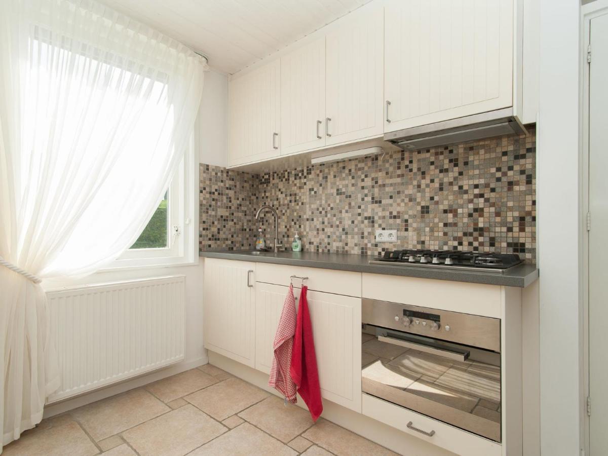 Cozy Holiday Home In Julianadorp With Garden Exterior photo