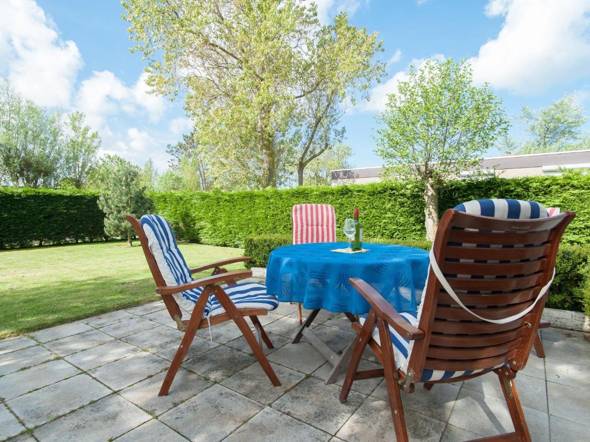 Cozy Holiday Home In Julianadorp With Garden Exterior photo