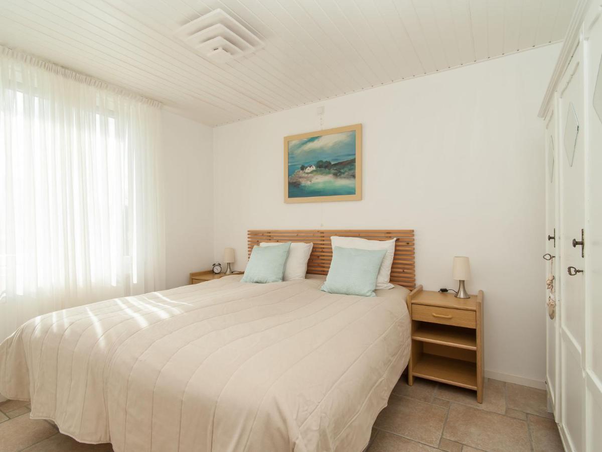 Cozy Holiday Home In Julianadorp With Garden Exterior photo